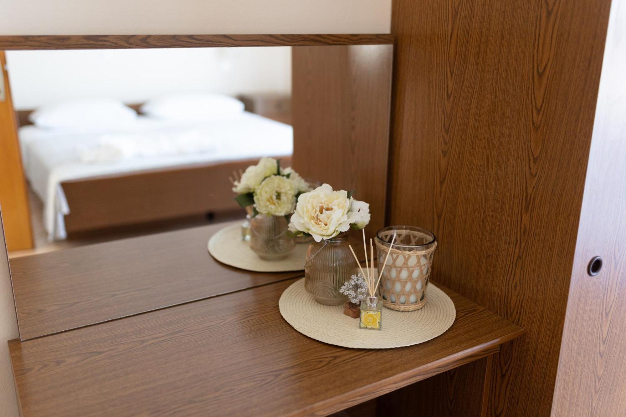Apartments And Rooms Kod Keti Malinska Εξωτερικό φωτογραφία