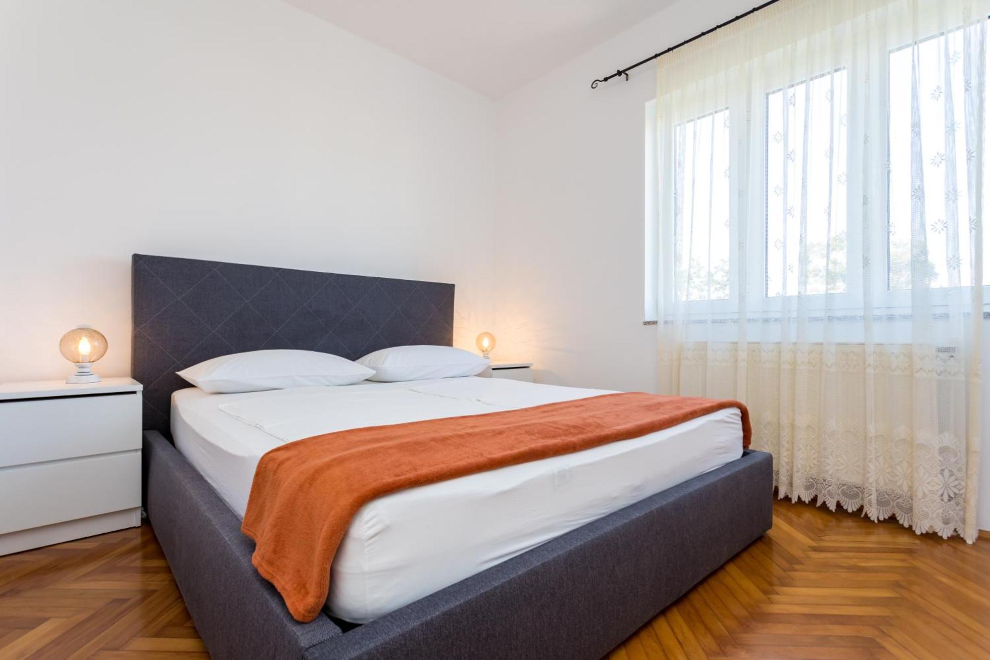 Apartments And Rooms Kod Keti Malinska Εξωτερικό φωτογραφία