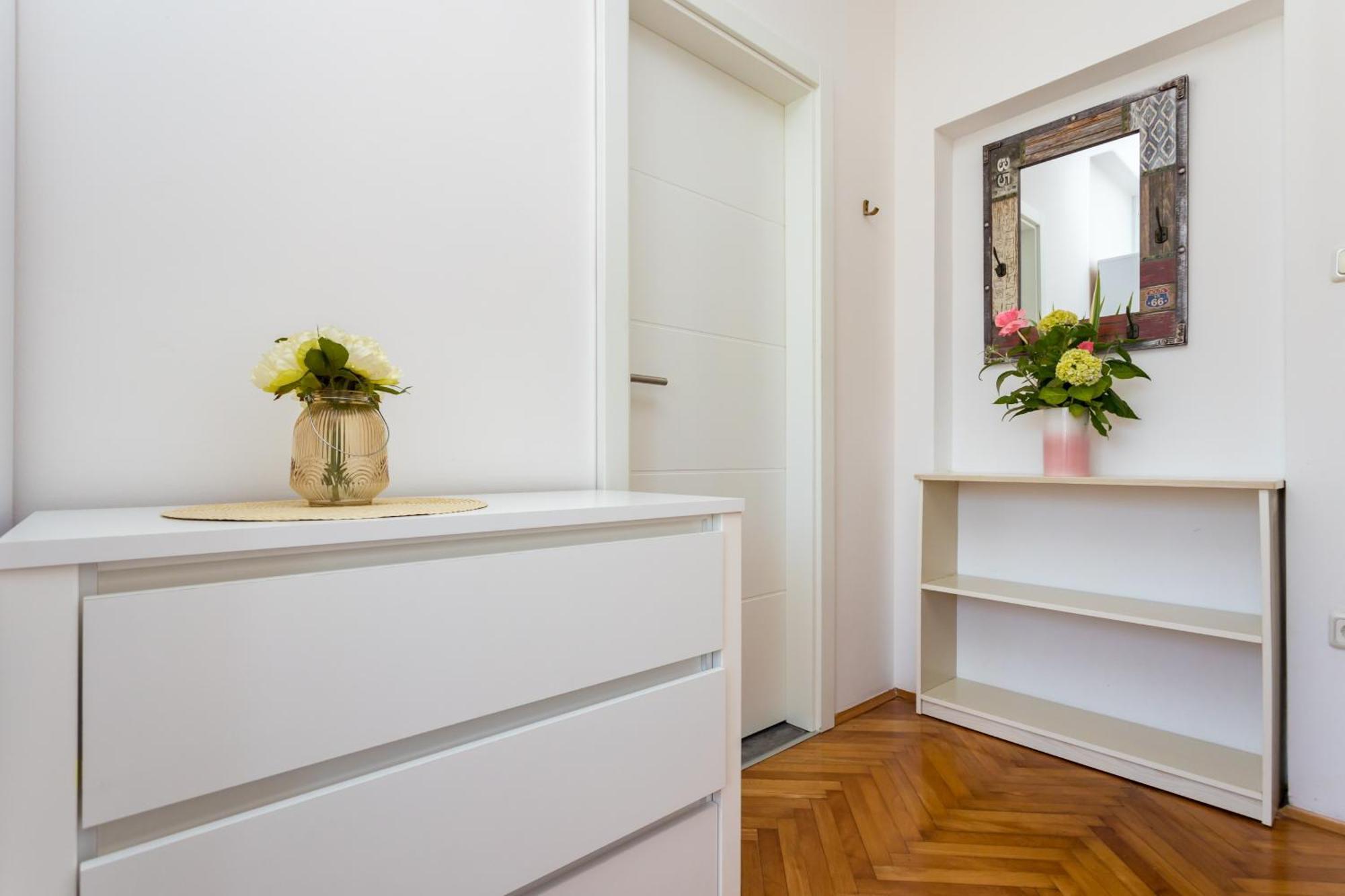 Apartments And Rooms Kod Keti Malinska Εξωτερικό φωτογραφία